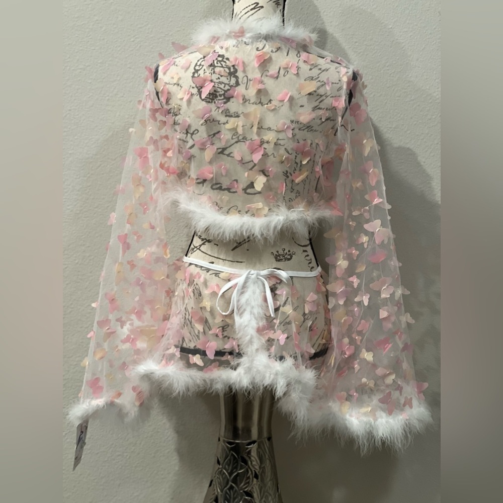 The LUMI Shop Pink Fuzzy 3D Butterfly Set L - Picture 5 of 9